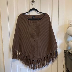 Calvin Klein 70s inspired poncho!